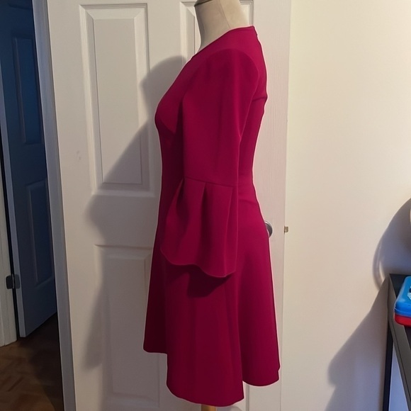 ELIZA J Bell Sleeve Fit &
Flare Dressé - Picture 12 of 14